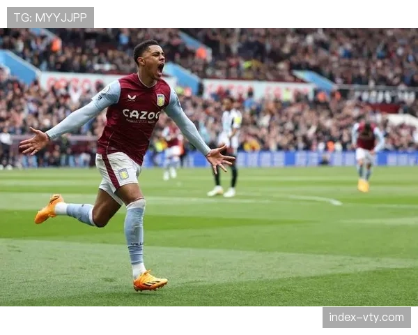 沃特金斯打破进球荒助维拉稳居前三 埃梅里进攻体系再升级 沃特金斯打破进球荒助维拉稳居前三 埃梅里进攻体系再升级